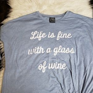 NWT WOMEN'S SHORT SLEEVE TIE FRONT GRAPHIC T-SHIRT